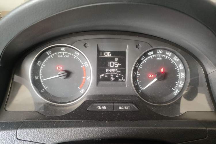 Used Skoda Rapid Spaceback 2016 Revised Version 1.6L Manual Front-Drive Edition Instrument Cluster