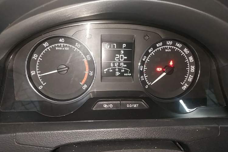 Used Skoda Rapid Spaceback 2016 Revised 1.6L Automatic Smart Drive Version Instrument Cluster