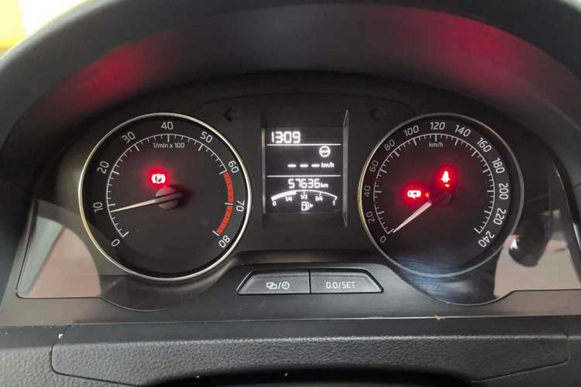 Used Skoda Rapid Spaceback 2016 Revised Version 1.4L Manual Front-Drive Edition Instrument Cluster