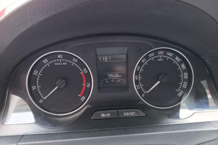 Used Skoda Rapid Spaceback 2016 1.6L Automatic Chuanxing Edition Instrument Cluster