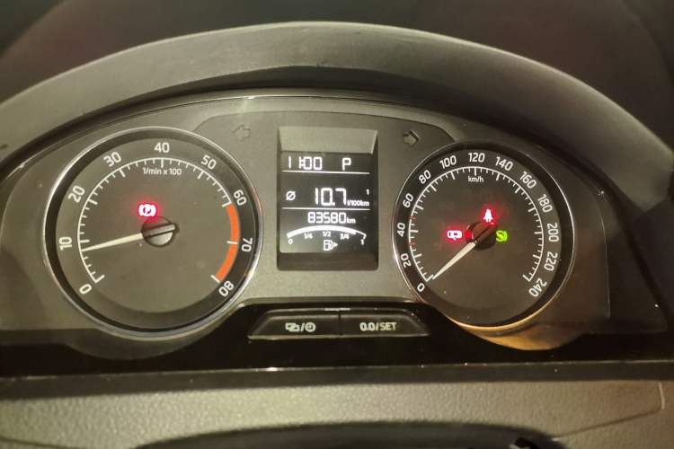 Used Skoda Rapid Spaceback 2016 Revised 1.6L Automatic Smart Drive Version Instrument Cluster