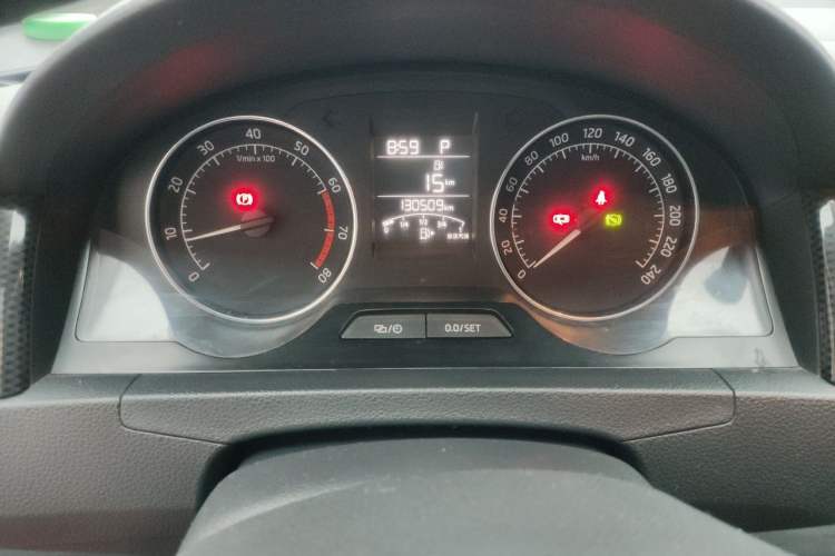 Used Skoda Rapid Spaceback 2016 Revised 1.6L Automatic Smart Drive Version Instrument Cluster