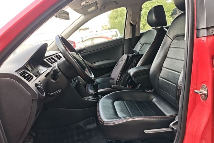 Used Skoda Rapid Spaceback 2016 Revised Version 1.6L Automatic Front-Drive Edition Left Front Seat