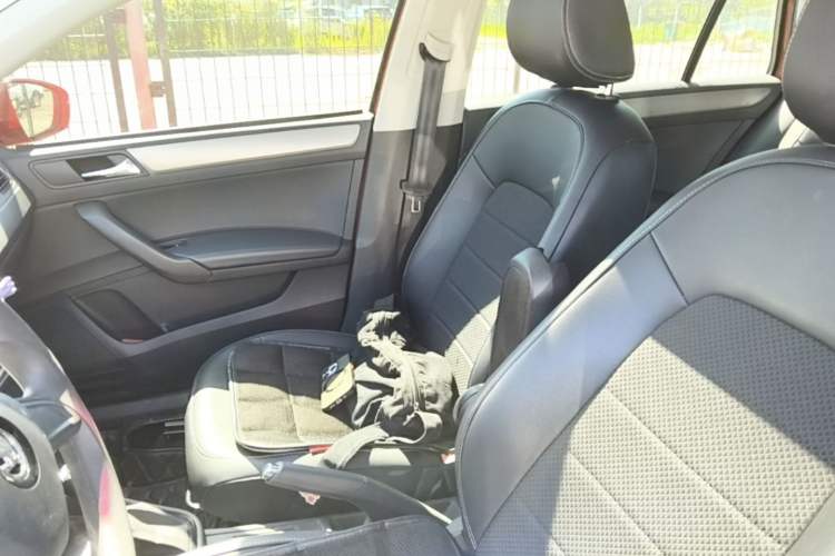 Used Skoda Rapid Spaceback 2016 Revised 1.6L Automatic Chuanxing Version Left Front Seat