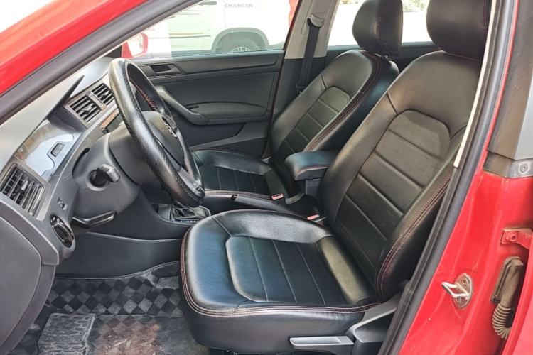 Used Skoda Rapid Spaceback 2016 Revised Version 1.6L Automatic Front-Drive Edition Left Front Seat