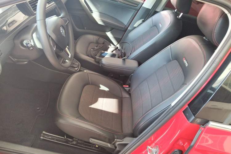 Used Skoda Rapid Spaceback 2016 Revised 1.6L Automatic Smart Drive Version Left Front Seat