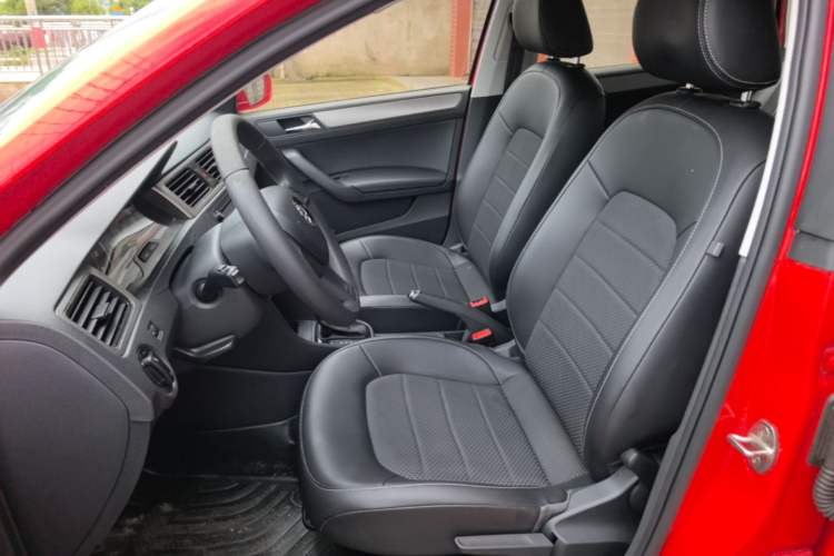 Used Skoda Rapid Spaceback 2016 1.6L Automatic Chuanxing Edition Left Front Seat