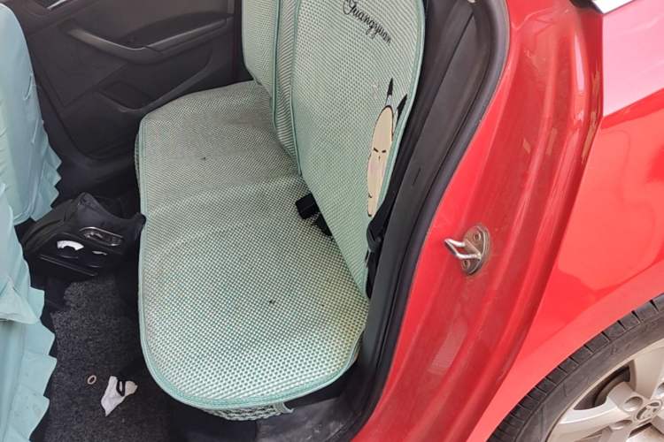 Used Skoda Rapid Spaceback 2016 Revised 1.6L Automatic Chuanxing Version Left Rear Seat