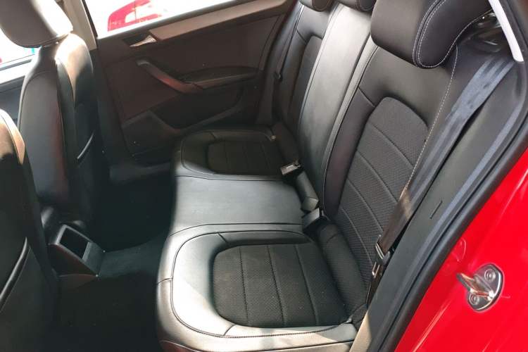 Used Skoda Rapid Spaceback 2016 Revised 1.6L Automatic Chuanxing Version Left Rear Seat