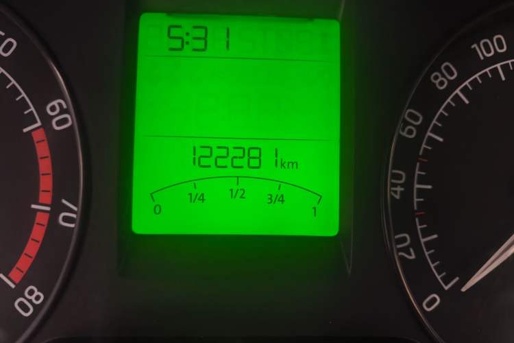 Used Skoda Rapid Spaceback 2016 Revised 1.6L Automatic Smart Drive Version Odometer Close Up