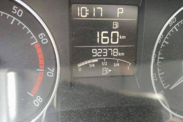 Used Skoda Rapid Spaceback 2016 Revised 1.6L Automatic Chuanxing Version Odometer Close Up
