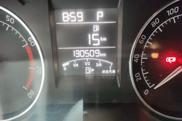 Used Skoda Rapid Spaceback 2016 Revised 1.6L Automatic Smart Drive Version Odometer Close Up