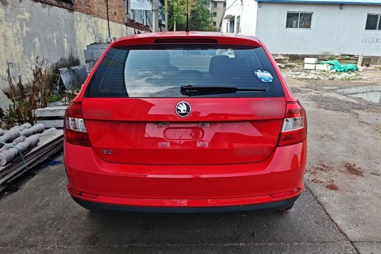 Used Skoda Rapid Spaceback 2016 Revised Version 1.6L Automatic Front-Drive Edition Rear