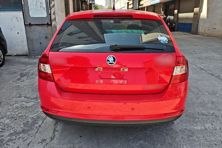 Used Skoda Rapid Spaceback 2016 Revised Version 1.6L Automatic Front-Drive Edition Rear