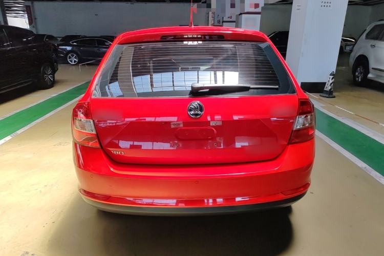 Used Skoda Rapid Spaceback 2016 Revised 1.6L Automatic Chuanxing Version Rear