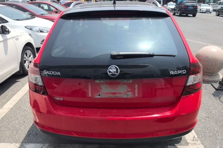 Used Skoda Rapid Spaceback 2016 Revised 1.6L Manual Chuanxing Edition Rear