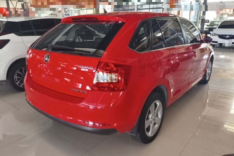 Used Skoda Rapid Spaceback 2016 Revised 1.6L Automatic Chuanxing Version Rear Right 45 Deg