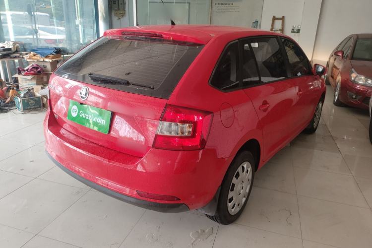 Used Skoda Rapid Spaceback 2016 Revised Version 1.6L Manual Front-Drive Edition Rear Right 45 Deg