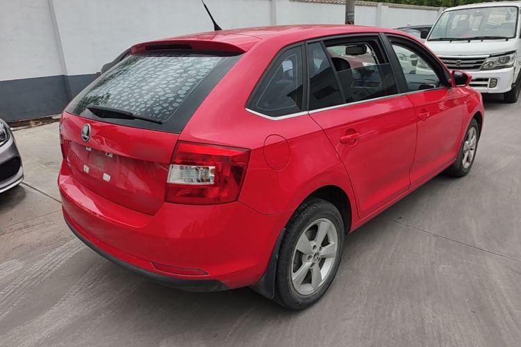 Used Skoda Rapid Spaceback 2016 Revised 1.6L Automatic Chuanxing Version Rear Right 45 Deg
