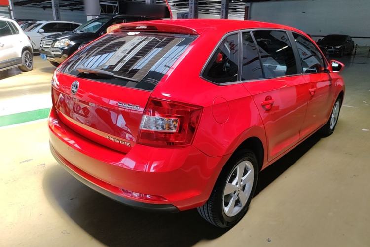 Used Skoda Rapid Spaceback 2016 Revised 1.6L Automatic Chuanxing Version Rear Right 45 Deg
