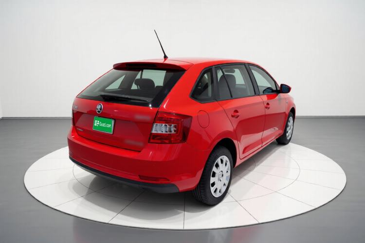 Used Skoda Rapid Spaceback 2016 Revised Version 1.4L Manual Front-Drive Edition Rear Right 45 Deg