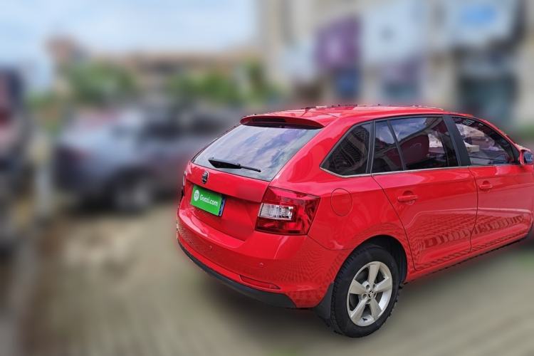 Used Skoda Rapid Spaceback 2016 Revised Version 1.4L Manual Front-Drive Edition Rear Right 45 Deg