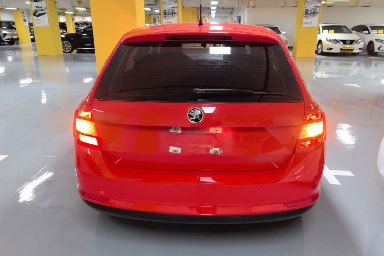 Used Skoda Rapid Spaceback 2016 Revised Version 1.4L Manual Front-Drive Edition Rear