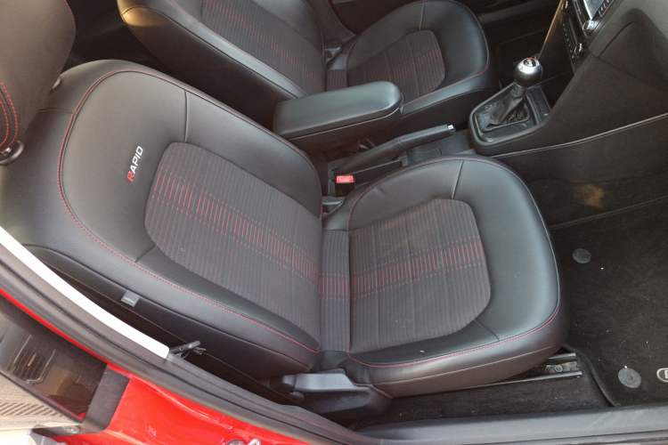 Used Skoda Rapid Spaceback 2016 1.6L Automatic Smart Drive Edition Right Front Seat