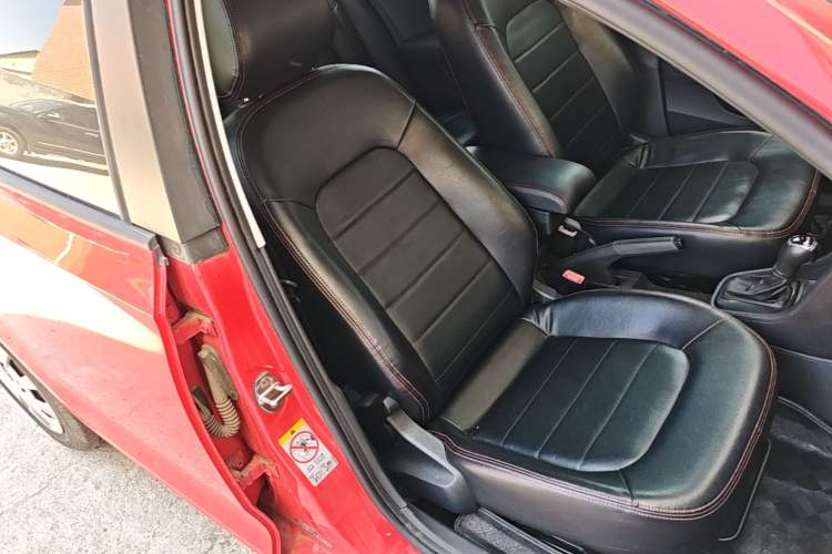 Used Skoda Rapid Spaceback 2016 Revised Version 1.6L Automatic Front-Drive Edition Right Front Seat