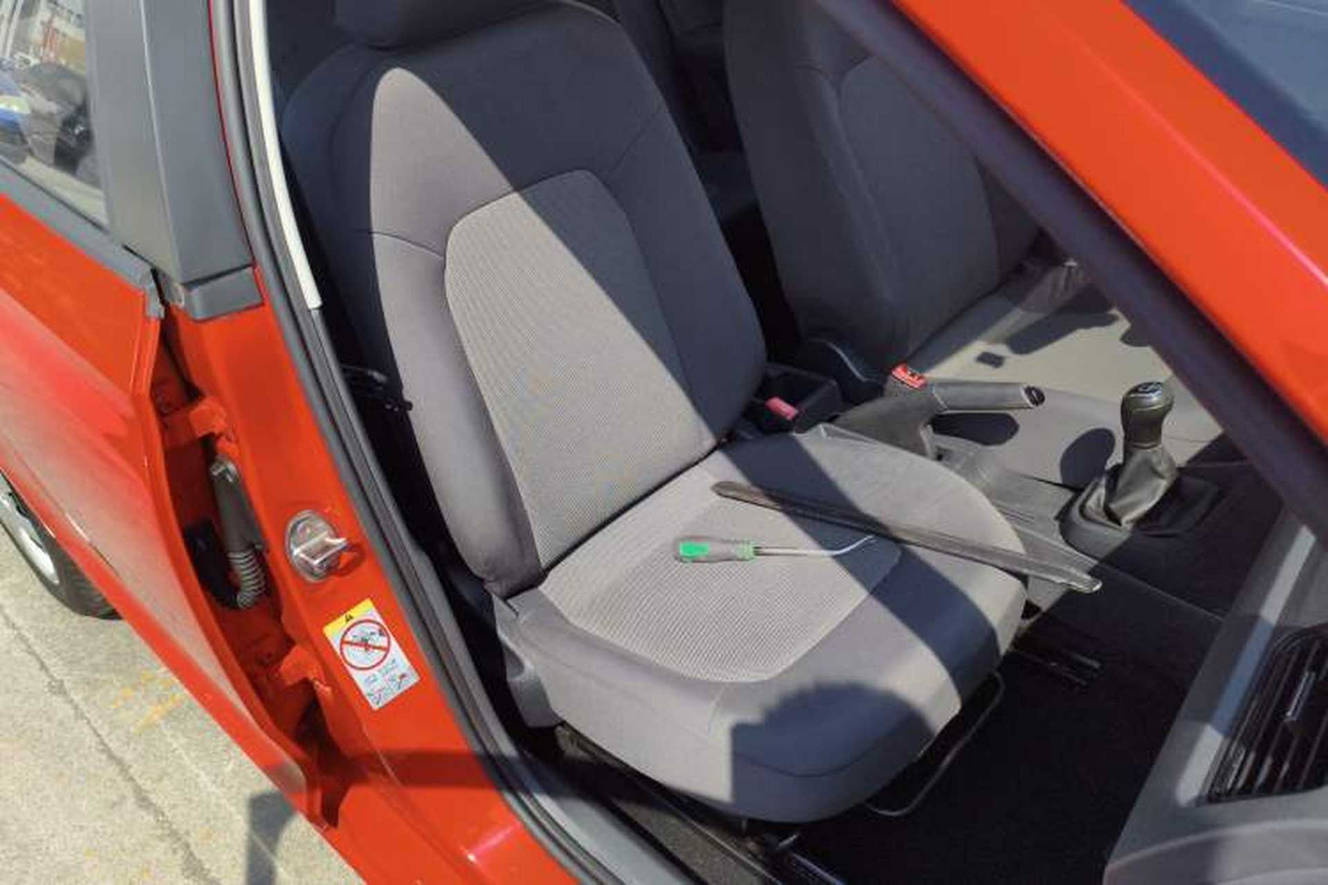 Used Skoda Rapid Spaceback 2016 Revised Version 1.4L Manual Front-Drive Edition Right Front Seat