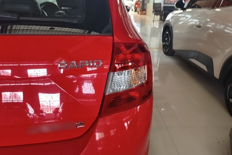Used Skoda Rapid Spaceback 2016 Revised 1.6L Automatic Chuanxing Version Right Rear Taillight