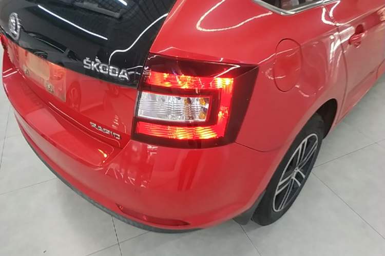 Used Skoda Rapid Spaceback 2016 Revised 1.6L Automatic Smart Drive Version Right Rear Taillight