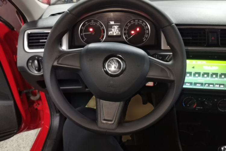 Used Skoda Rapid Spaceback 2016 Revised 1.6L Manual Chuanxing Edition Steering Wheel