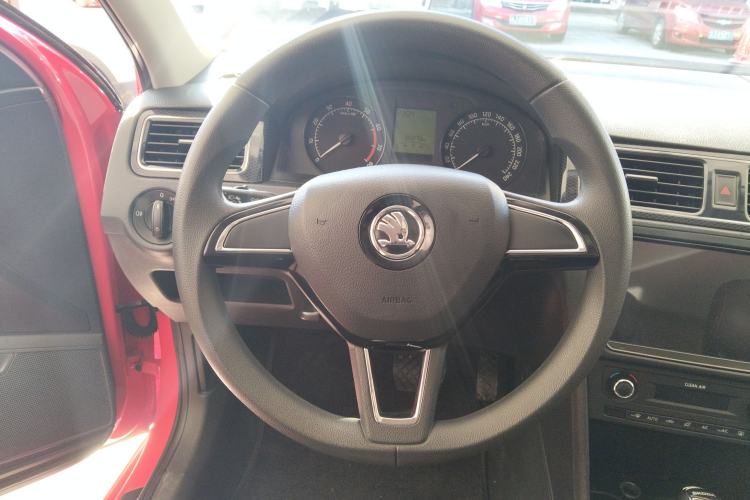 Used Skoda Rapid Spaceback 2016 Revised 1.6L Automatic Smart Drive Version Steering Wheel