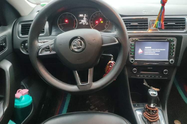 Used Skoda Rapid Spaceback 2016 Revised 1.6L Automatic Smart Drive Version Steering Wheel