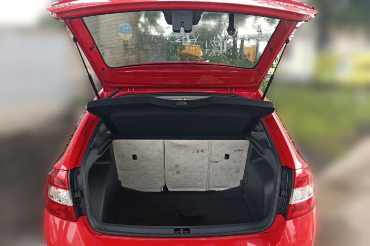 Used Skoda Rapid Spaceback 2016 1.6L Automatic Chuanxing Edition Trunk