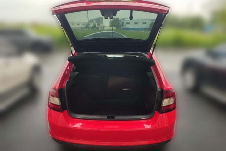 Used Skoda Rapid Spaceback 2016 Revised 1.6L Automatic Smart Drive Version Trunk