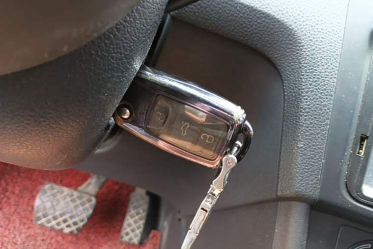 Used Skoda Rapid Spaceback 2016 1.6L Automatic Chuanxing Edition Vehicle Key