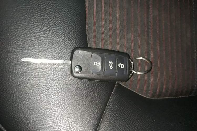 Used Skoda Rapid Spaceback 2016 Revised 1.6L Automatic Smart Drive Version Vehicle Key