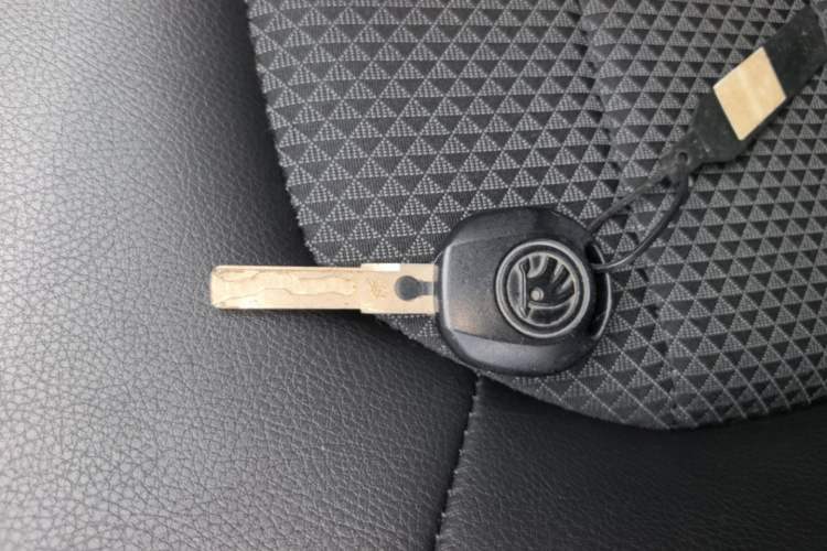 Used Skoda Rapid Spaceback 2016 1.6L Automatic Chuanxing Edition Vehicle Key