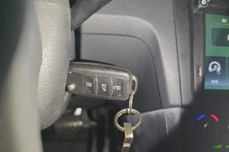 Used Skoda Rapid Spaceback 2016 Revised 1.6L Automatic Smart Drive Version Vehicle Key