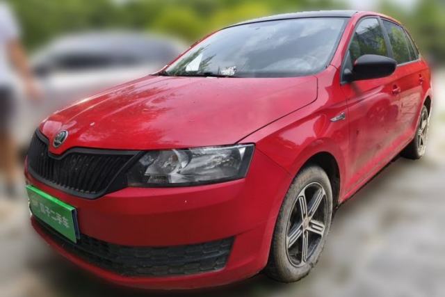 Ojetý Skoda Rapid Spaceback 2016 Revised Version 1.4L Manual Front-Drive Edition
