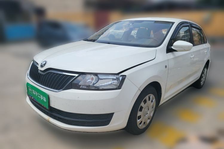 Used Skoda Rapid Spaceback 2016 Revised Version 1.4L Manual Front-Drive Edition Guazi used car, China used car export, Used car for sale, Used cars, Cheapest cars for sale