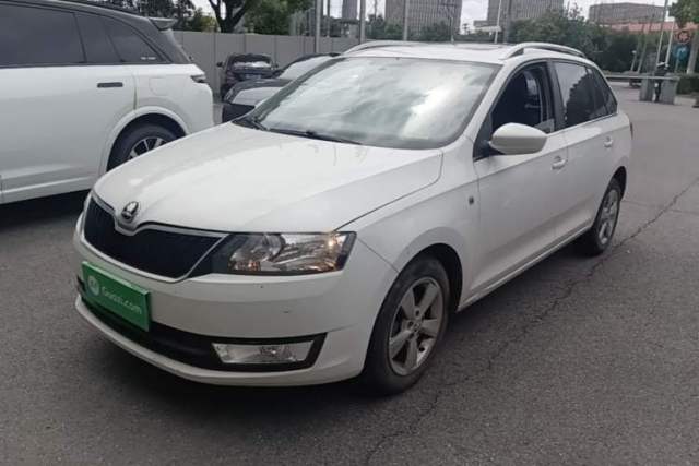 Used Skoda Rapid Spaceback 2016 Revised 1.6L Automatic Chuanxing Version