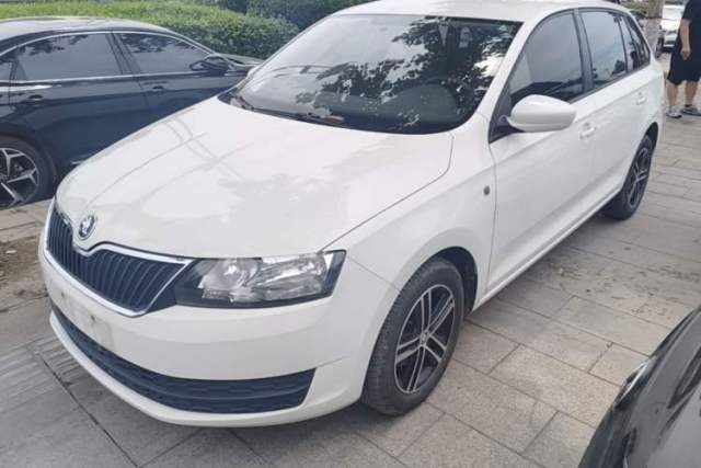 Used Skoda Rapid Spaceback 2016 Revised Version 1.6L Manual Front-Drive Edition