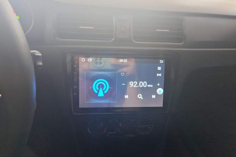 Used Skoda Rapid Spaceback 2016 Revised Version 1.6L Automatic Front-Drive Edition Audio And AC Panel