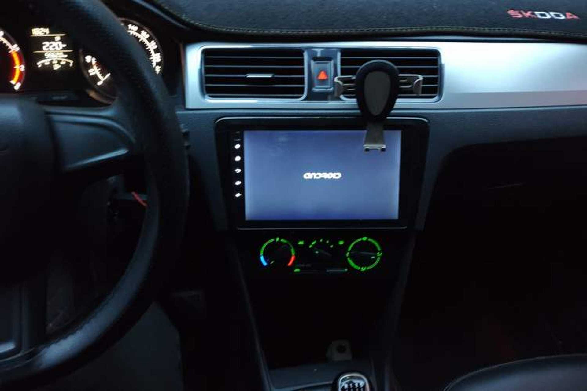 Used Skoda Rapid Spaceback 2016 Revised 1.6L Manual Chuanxing Edition Audio And AC Panel