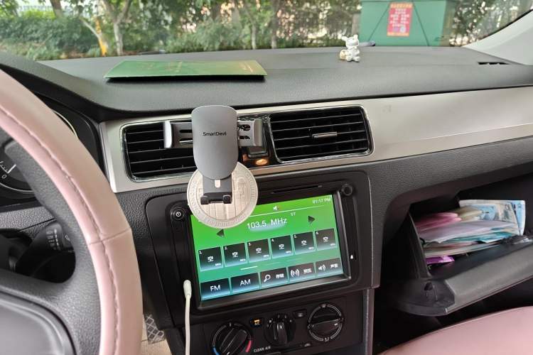 Used Skoda Rapid Spaceback 2016 Revised 1.6L Automatic Chuanxing Version Audio And AC Panel