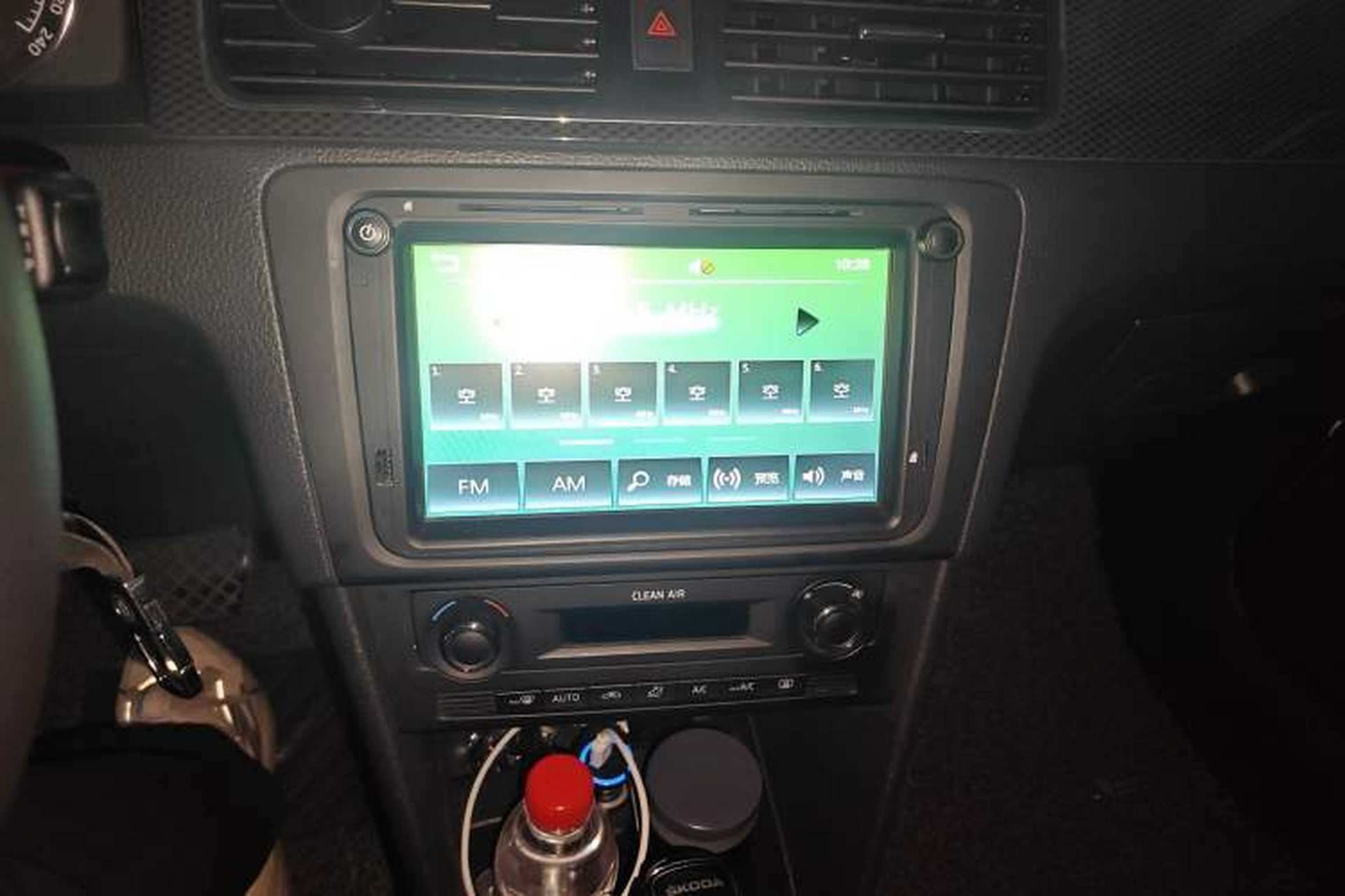 Used Skoda Rapid Spaceback 2016 Revised 1.6L Automatic Smart Drive Version Audio And AC Panel