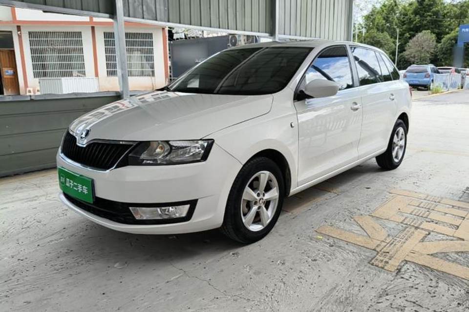 Skoda Rapid Spaceback 2016